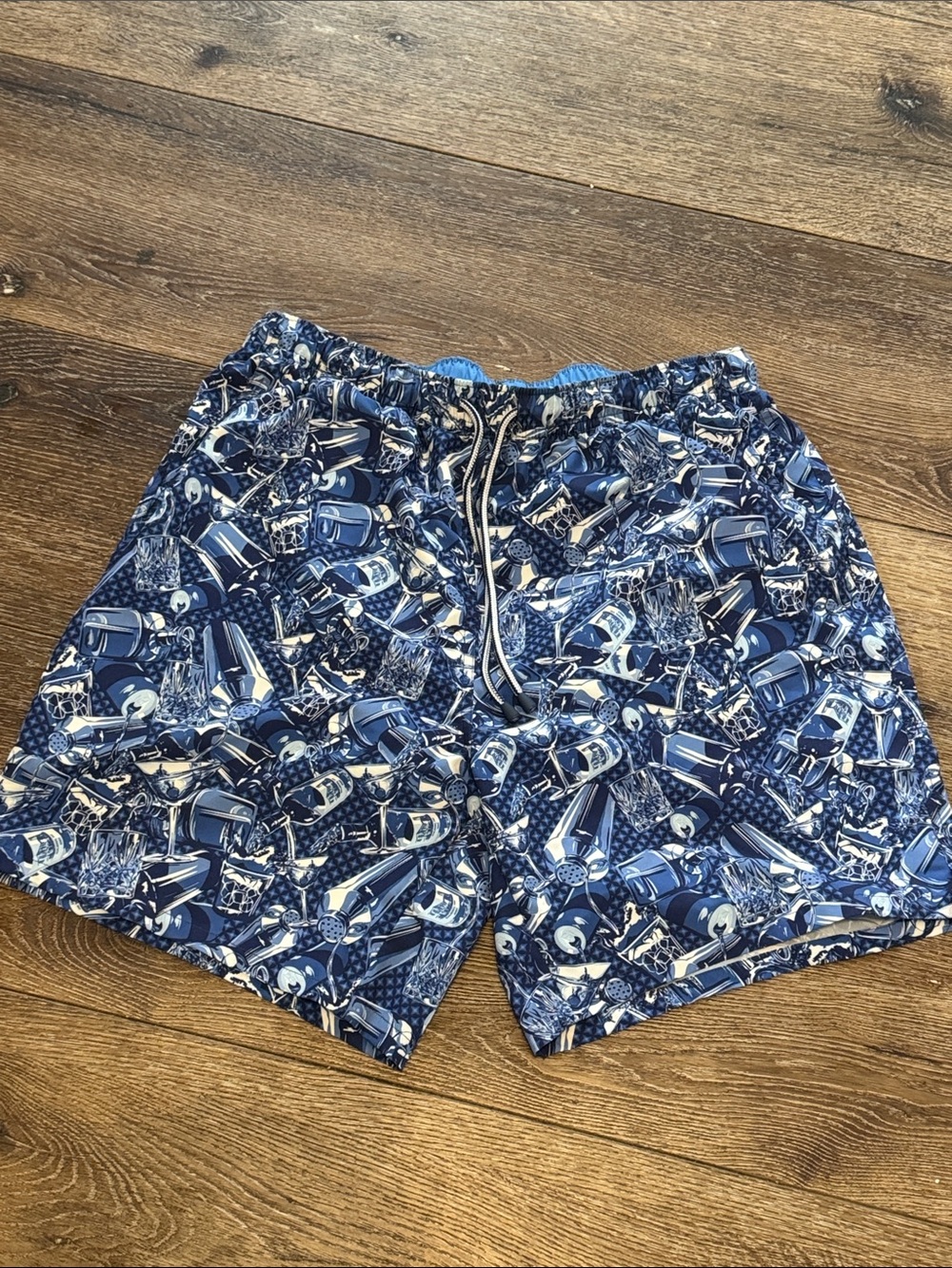 Peter Millar swim trunks‎ large